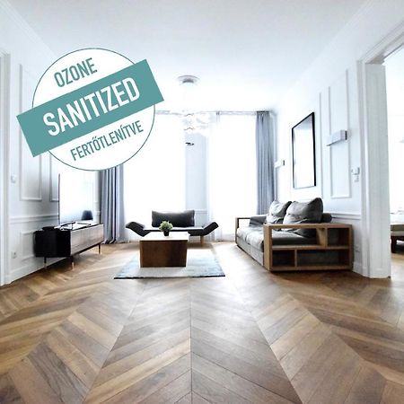 Luxury Apartment By Hi5 - Szervita Suite Boedapest Buitenkant foto