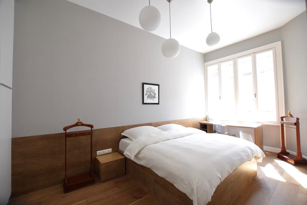 Luxury Apartment By Hi5 - Szervita Suite Boedapest Buitenkant foto