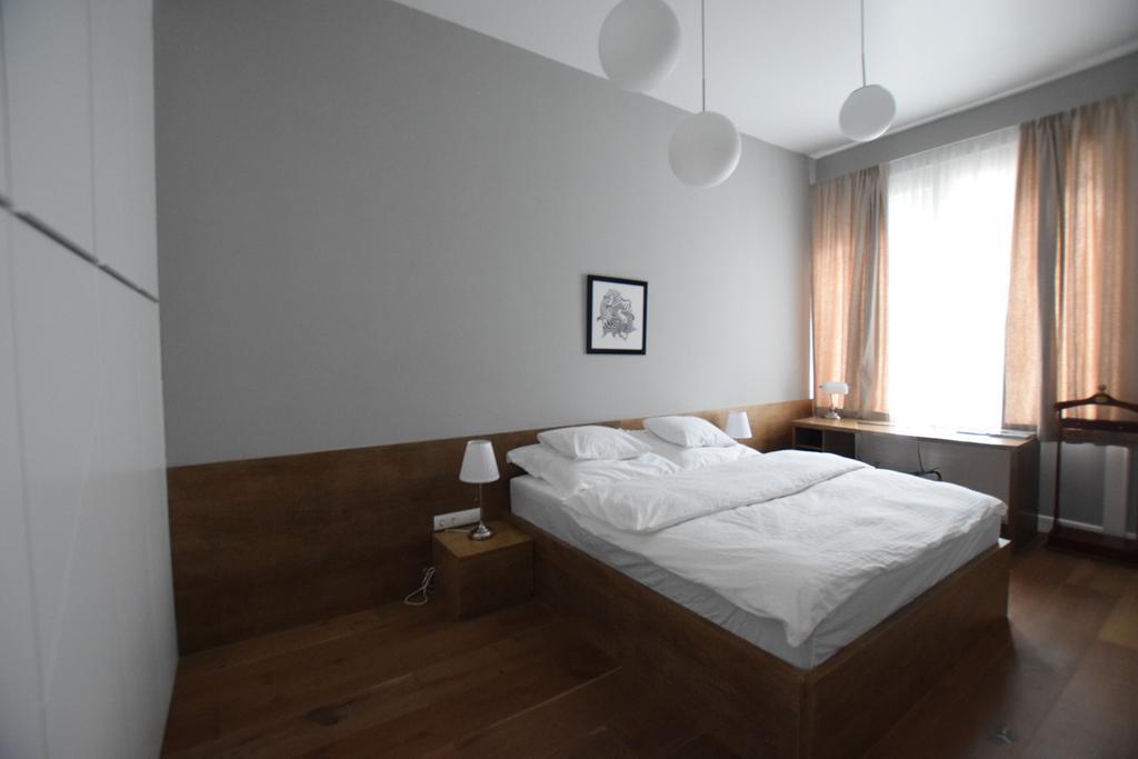 Luxury Apartment By Hi5 - Szervita Suite Boedapest Buitenkant foto