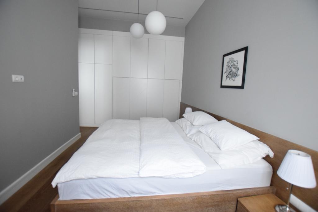 Luxury Apartment By Hi5 - Szervita Suite Boedapest Buitenkant foto