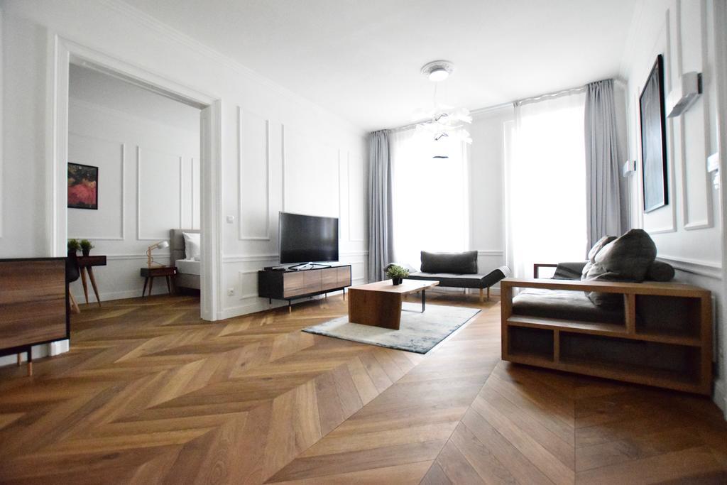 Luxury Apartment By Hi5 - Szervita Suite Boedapest Buitenkant foto